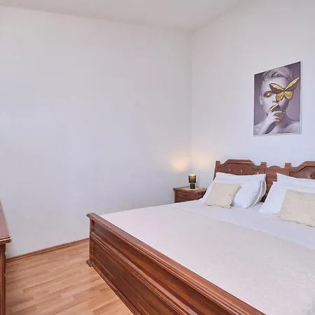 Casa vacanze House Roza